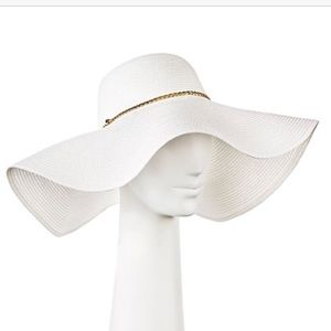 Target/Merona White w/ gold trim Floppy Beach Hat